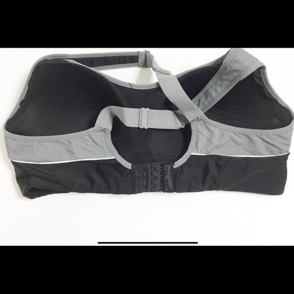 Bundle of Bras 38DD and 40D - Picture 8 of 9